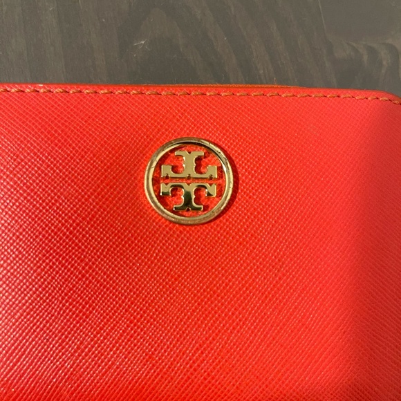 Tory Burch Card Holder Wallet - Picture 2 of 7